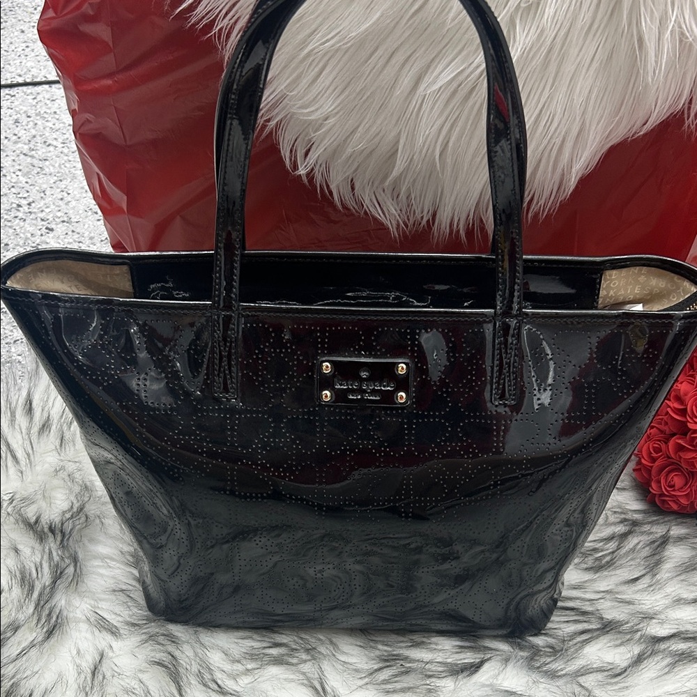 Kate Spade New York black patent leather perforated Spades tote, EUC - Picture 3 of 16
